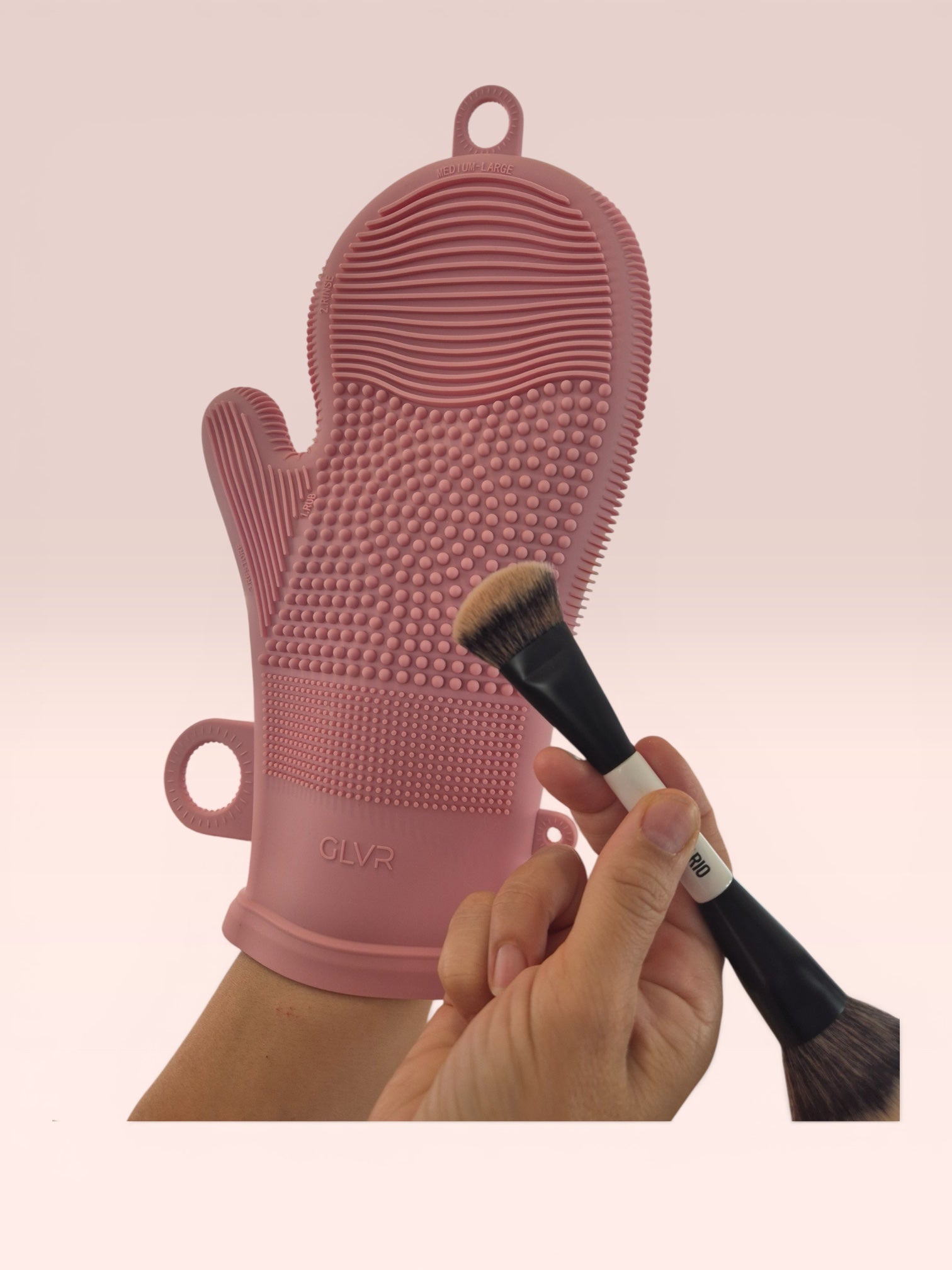 Silicone makeup brush cleaner - A Sweet Flush of Blush