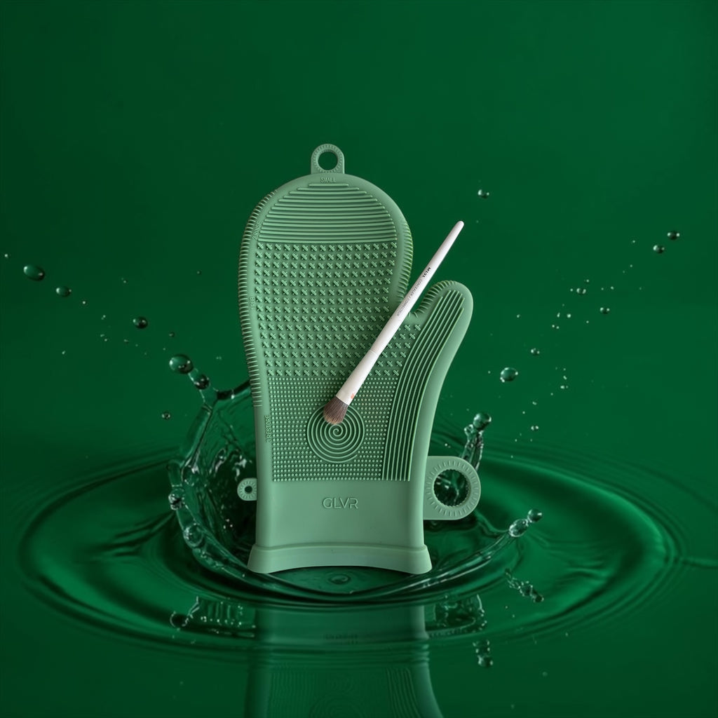 Silicone GLVR makeup brush cleaning glove - Twice as nice